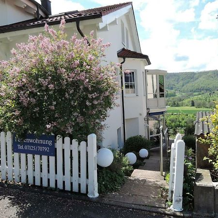 Haus Eisele Lägenhet Bad Urach Exteriör bild