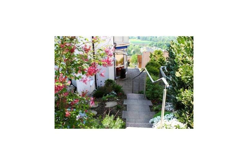 Haus Eisele Lägenhet Bad Urach Exteriör bild